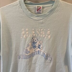 VINTAGE Light Blue XL Alaska Polar Bear Shirt Jerzees Made in USA Single Stitch